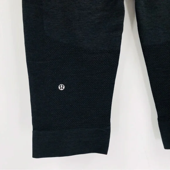Lululemon Mid Rise Seamless Crop Leggings - Picture 4 of 5
